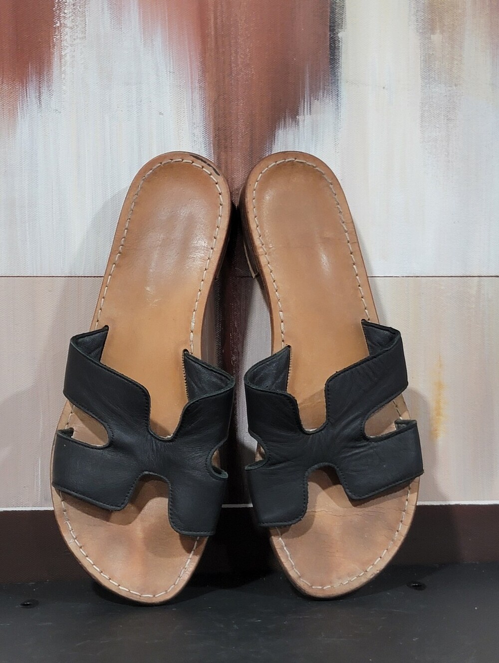 Boutique H-Cut-Out Designer Slides Mule Sandals Size 9